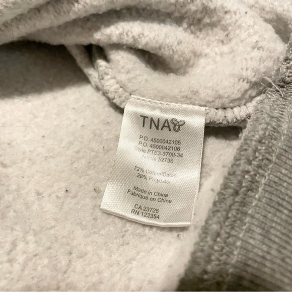 Aritzia TNA Sweatshirt Size Small Grey Long Sleeve Sweater - Picture 8 of 16